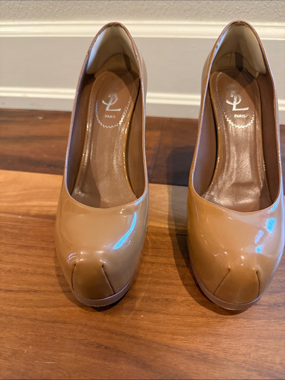 Yves Saint Laurent Patent Platform Round-Toe Pumps in Nude Tan